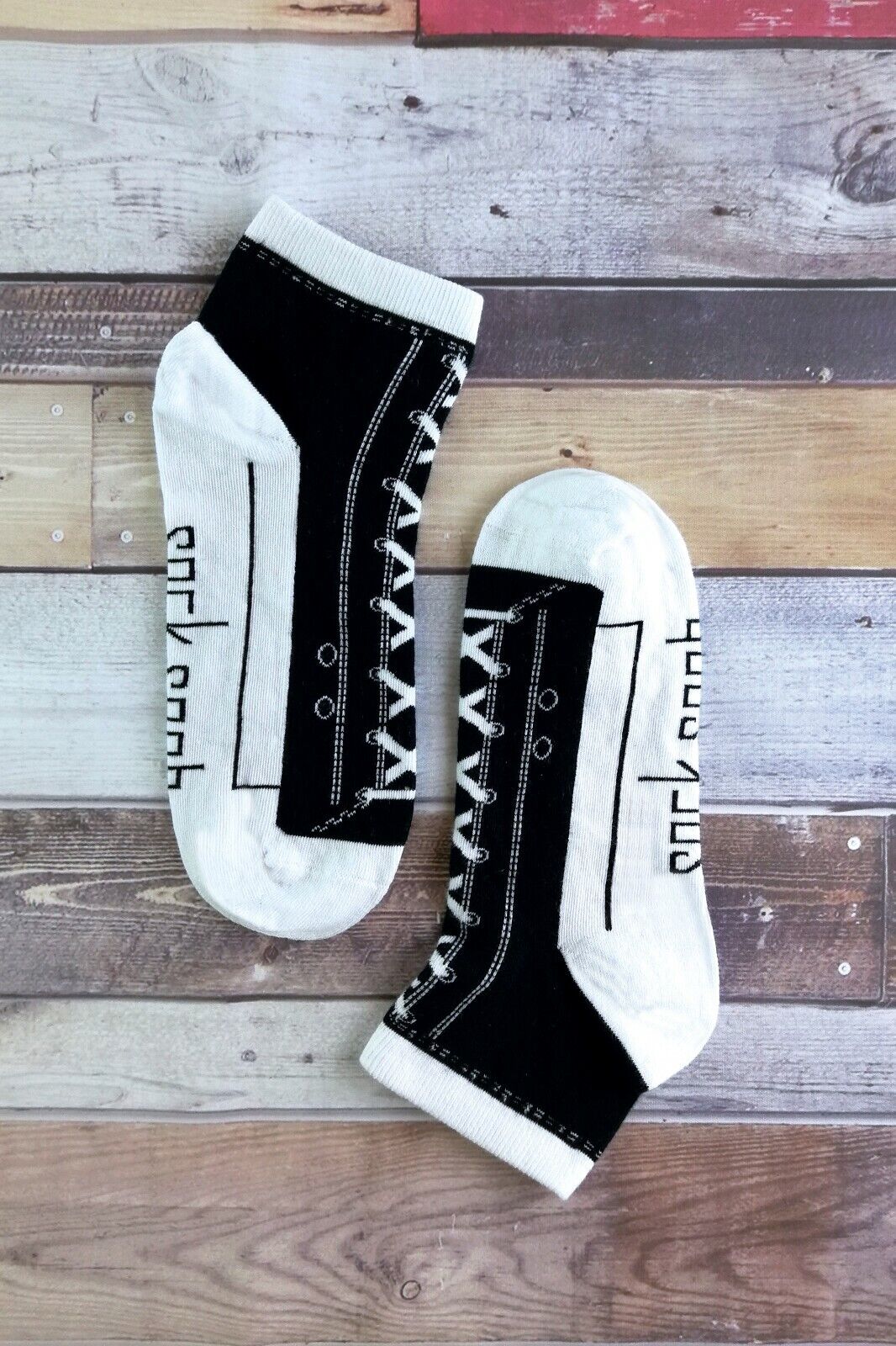 Sock Snob - 2 Pairs Unisex Adult Socks that look like Shoes - Picture 7 of 17