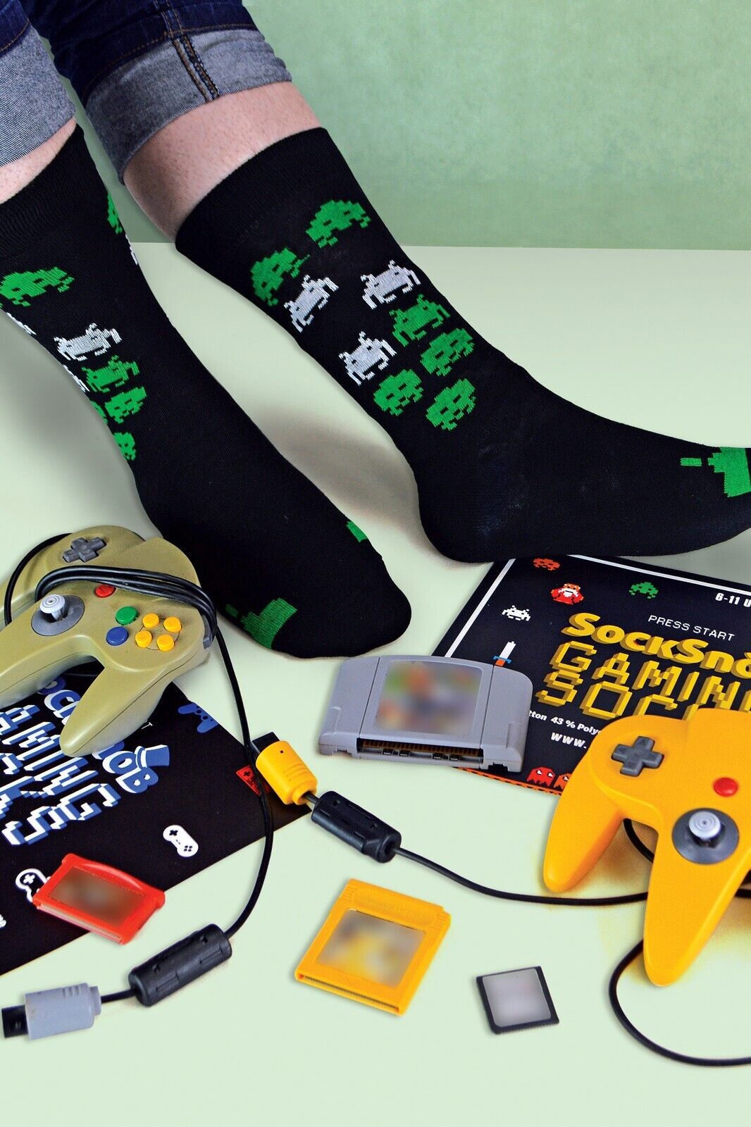 SOCKE SNOB - 3er-Pack lustige Neuheit Vintage Retro Gaming Socken für Herren | 6-11 UK - Bild 12 von 45
