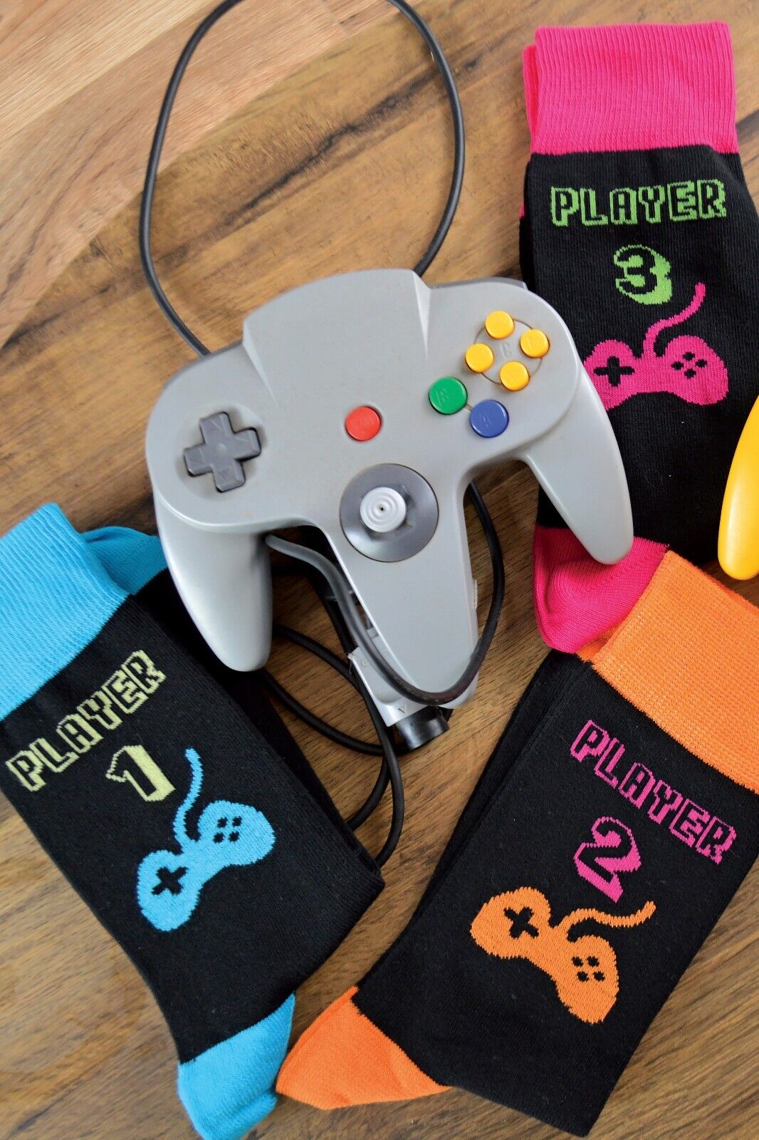 SOCKE SNOB - 3er-Pack lustige Neuheit Vintage Retro Gaming Socken für Herren | 6-11 UK - Bild 38 von 45
