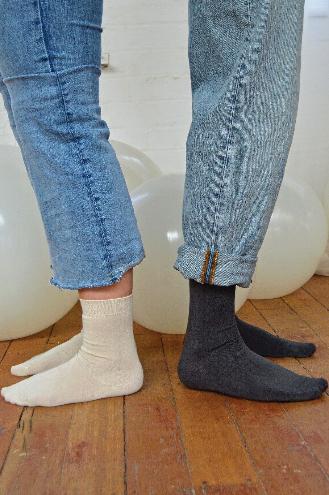 CALCETÍN SNOB - 4 Pares Unisex Bambú Finamente Tejido Delgado Súper Suave Traje de Vestir Calcetines - Imagen 29 de 44